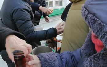 Кормление нуждающихся